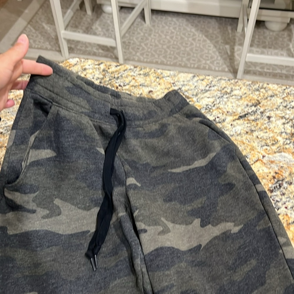 Pink Victoria secret camo joggers - Picture 7 of 13